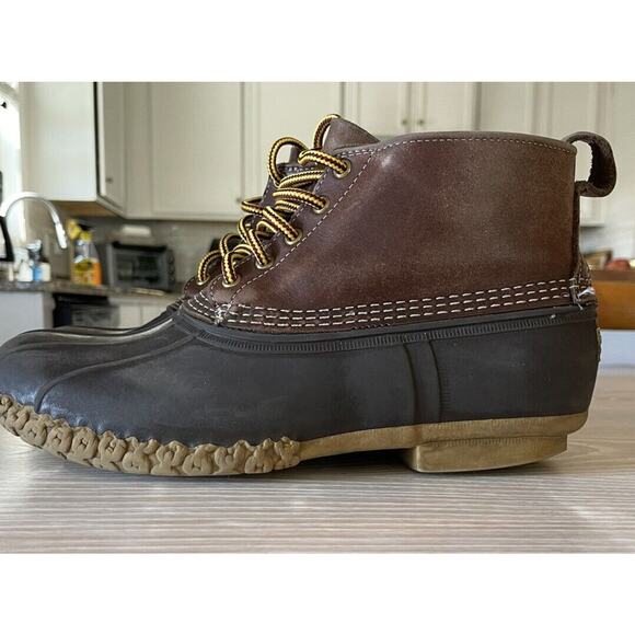 L.L.Bean Men’s Bean Boot 6” in Bean Boot Brown/ Gum JW w/ NEW LACES Size 12 Wide - Picture 3 of 6